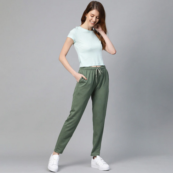 https://www.fashionrise.in/products/women-black-solid-side-stripes-cropped-track-pants