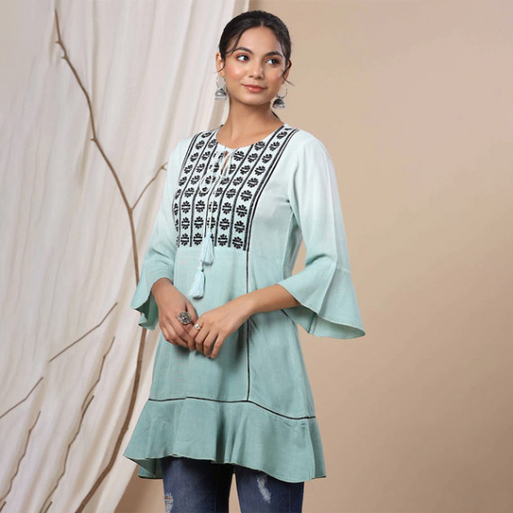 https://www.fashionrise.in/products/women-green-tunics
