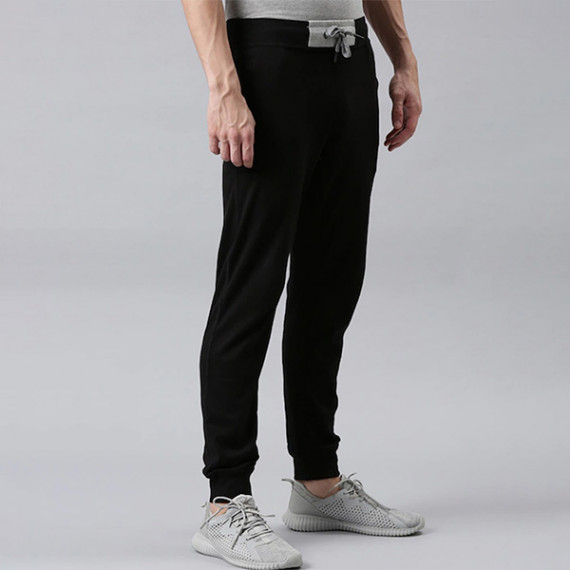 https://www.fashionrise.in/products/men-black-solid-organic-cotton-track-pants
