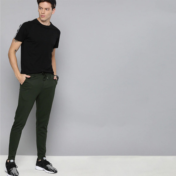 https://www.fashionrise.in/products/men-olive-green-straight-fit-solid-track-pants