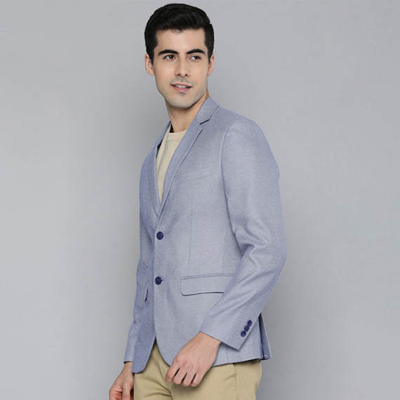https://www.fashionrise.in/products/men-blue-self-design-textured-regular-fit-smart-casual-blazer